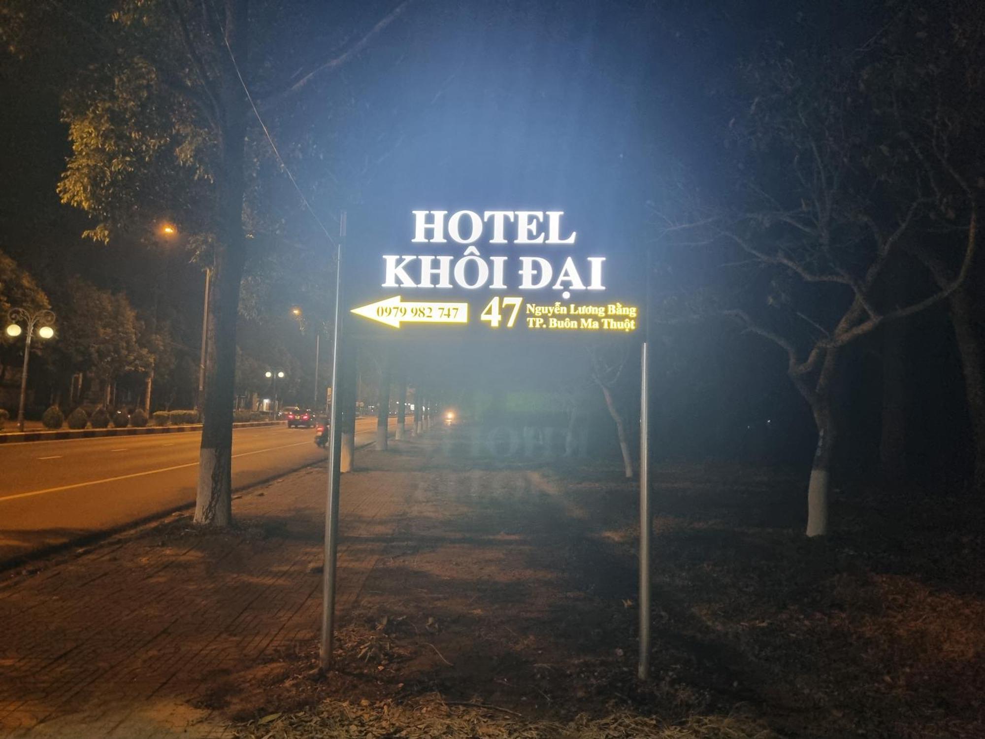 Khoi Dai Hotel Buon Ma Thuot Bagian luar foto